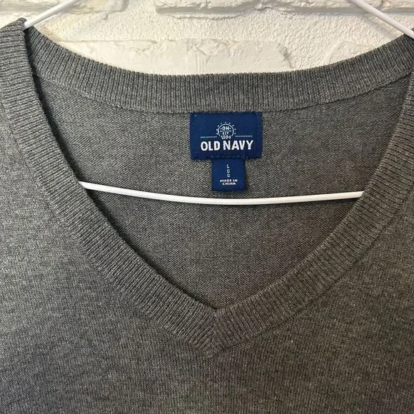 Old Navy Pullover V-neck Charcoal Gray Sweater‎ - Picture 3 of 5